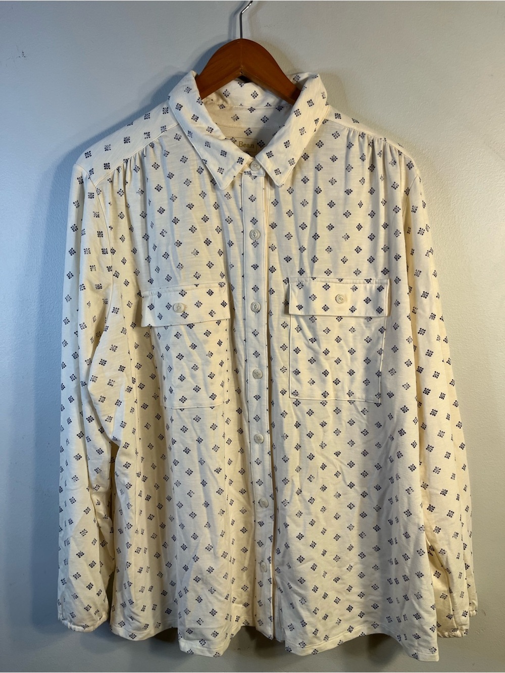 L.L. Bean Button-Down Shirt Cream with Blue Geo Print Women’s 2X NWT